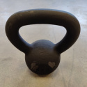 Litinový kettlebell HMS KZG08 8 kg, černý - 2. jakost