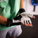 Fitness rukavice HMS RST04 bílé